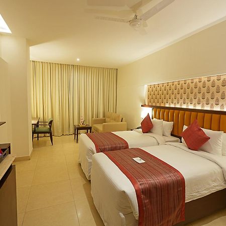 Grand Continent Secunderabad A Sarovar Portico Affiliate Hotel Exteriör bild