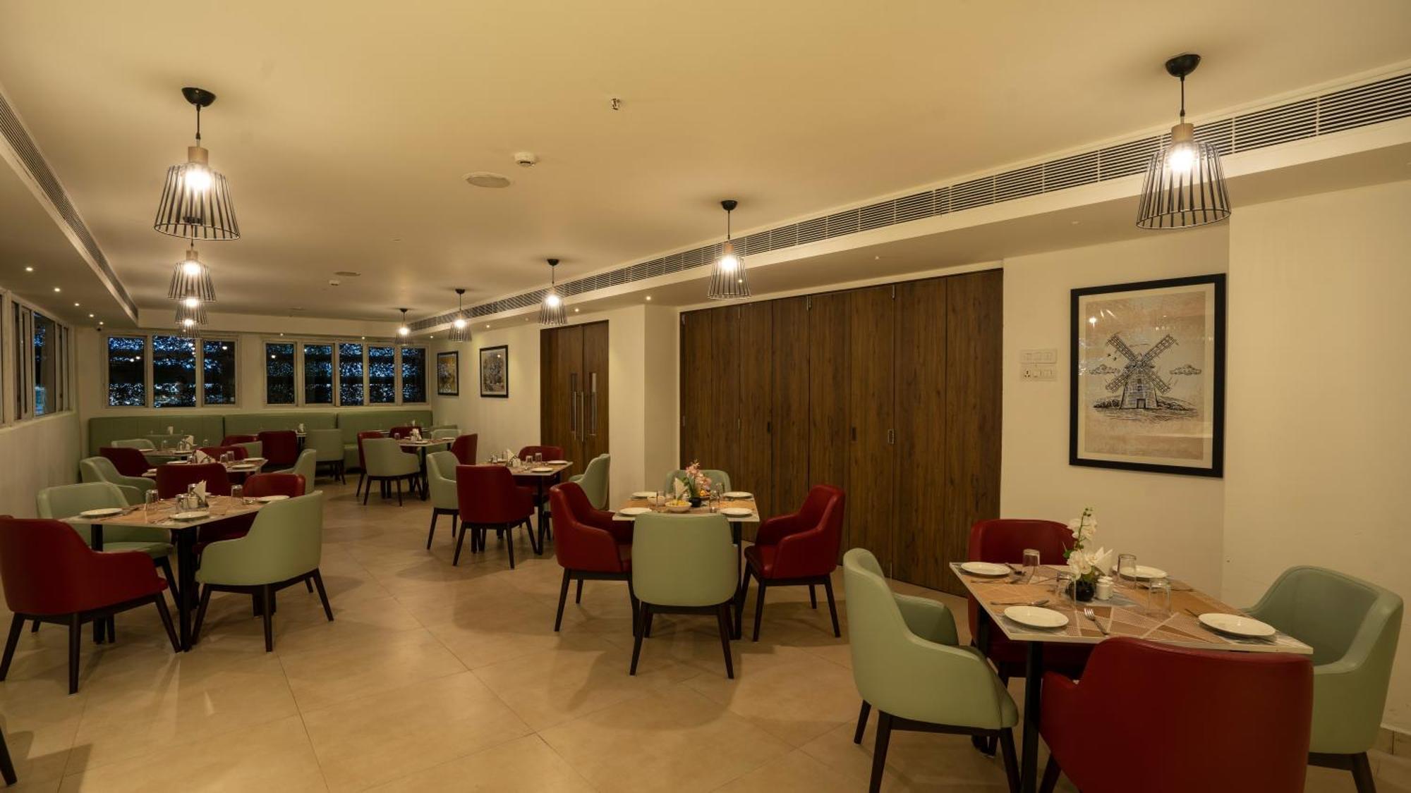 Grand Continent Secunderabad A Sarovar Portico Affiliate Hotel Exteriör bild
